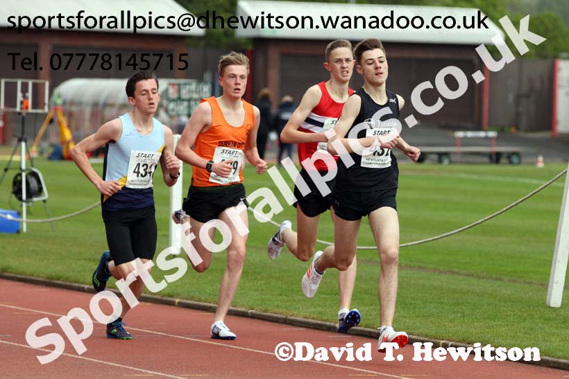 Mens under-17s 1500 metres, North Eastern Champs, Gateshead Stadium. Photo: David T. Hewitson/Sports for All Pics